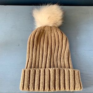 Removable Pom winter hat